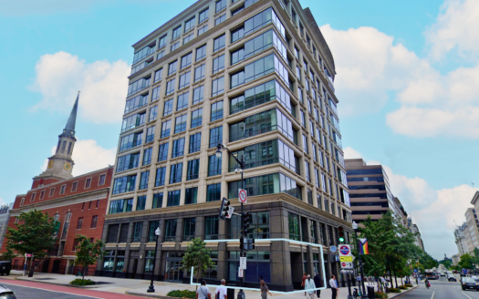 1399 New York Ave DC – Café Space for Lease