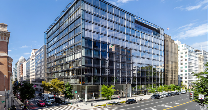 800 17th Street – Daytime Corner View thumbnail